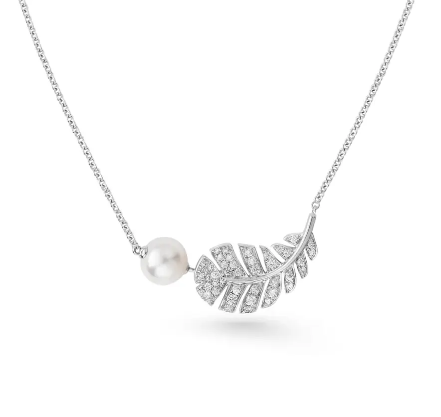 Pre-owned Chanel Plume de CHANEL Necklace，18k white gold and diamonds，non full set