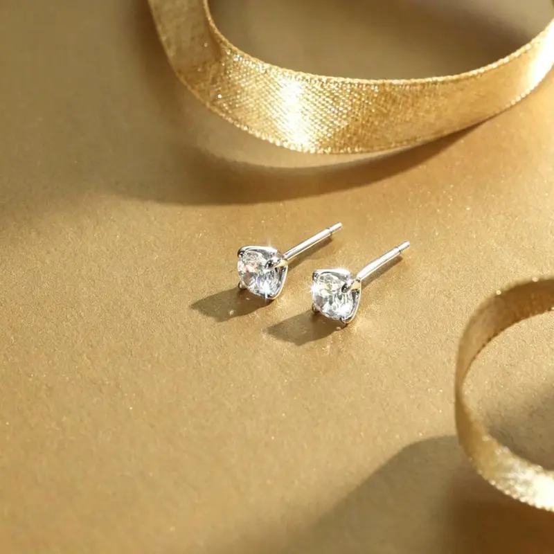 VAMERAY #2820 0.5 Carat In Each Flash Round Earring