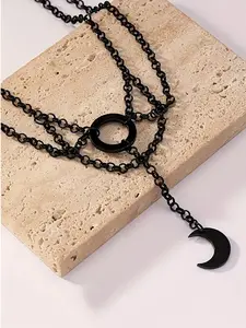 Women's Punk Style Moon & O-ring Design Black Layered Alloy Necklace, Trendy Exquisite Pendant Necklace, Chic All-match Gothic Jewelry As Gift for Girlfriend, Valentine's Day, Gift, Statement Necklace