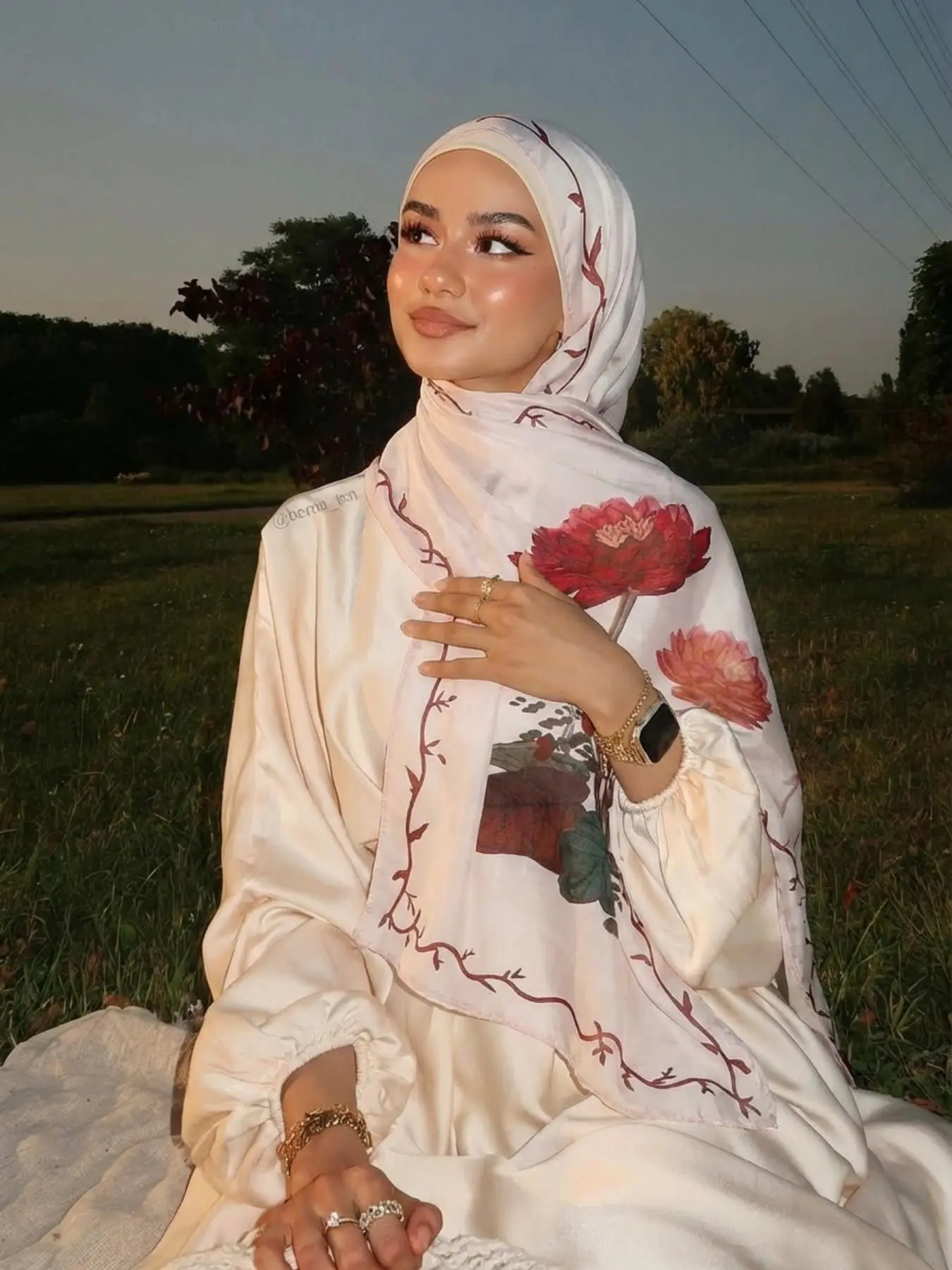 Fashion Lotus Voile Hijab Scarf, Elegant Modest Printed Headscarf for Women, Muslim Daily Wear Turban, Breathable Beach Long Shawl