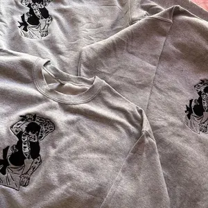 grey toji crewneck