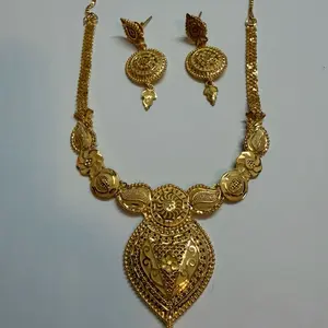 Gold Plated Necklace and Earring Set. Indian Style Jewelry for Women. Occasional Wear for Party and Wedding