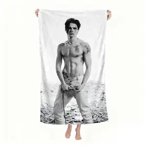 This Yungblud poster beach towel, microfiber beach towel - outdoor travel, camping, seaside vacation, beach accessories | vivid graphic design | durable outdoor fabric, the best gift for Easter.