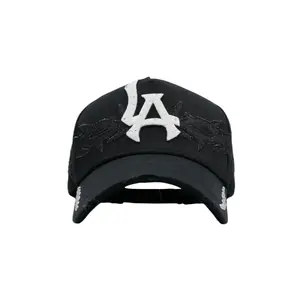 31 HATS "LA THORNS"
