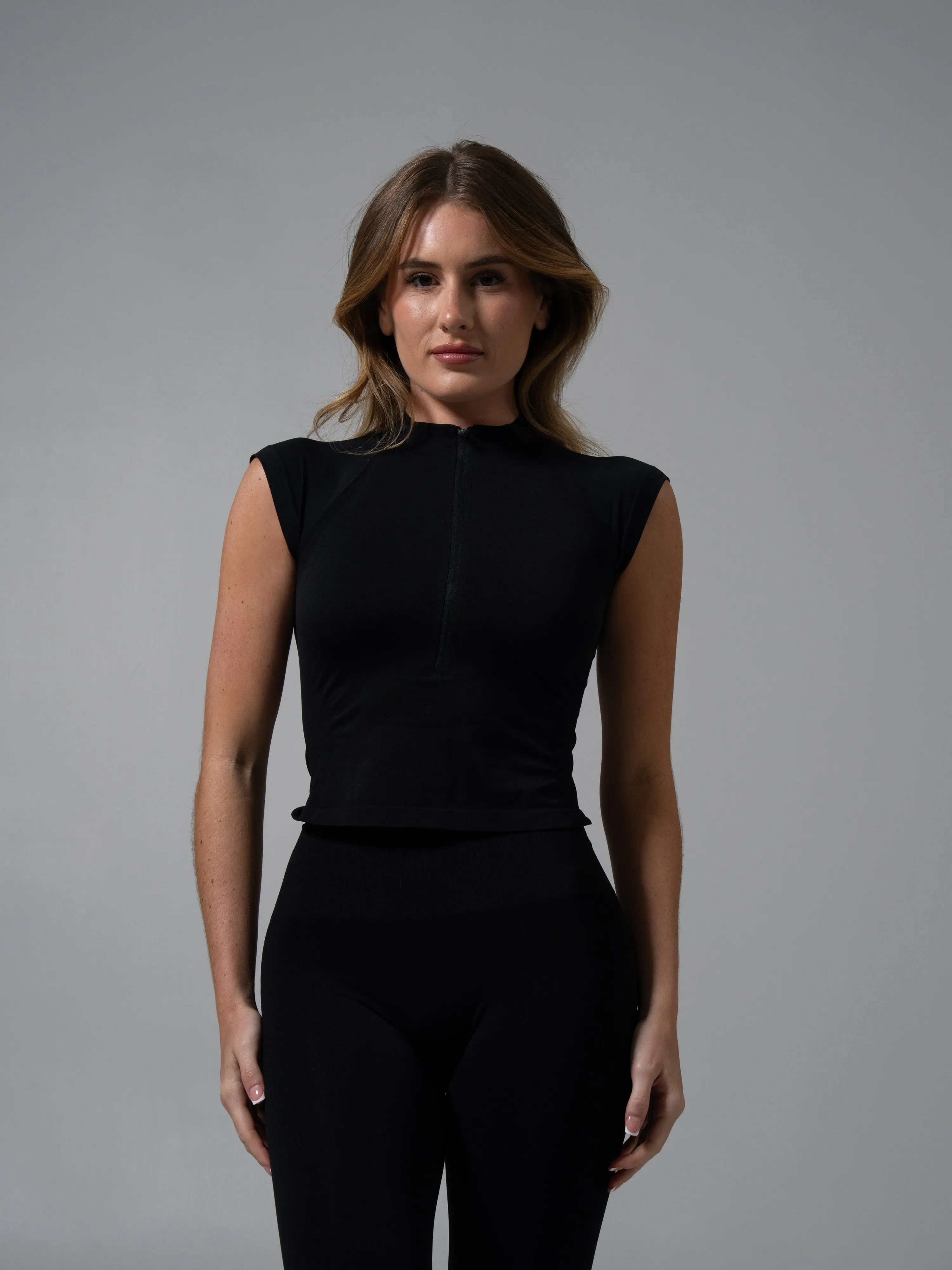 Zip Muscle Tank - Black
