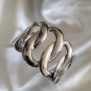 Stainless Steel Chunky Bangle - Silver-Tone Casual Style Jewelry Accessory for Everyday Wear Simple & Stylish Design