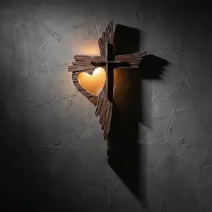 Top Brass Rustic One Love Decorative Heart Wall Cross Multi Layered Weathered Wood Look Spiritual Jesus Art Sculpture Dark Brown Religious Ornaments Wooden