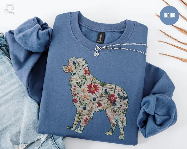 Floral Aussie Dog Mom Sweatshirt - Australian Shepherd Crewneck, Casual Women's Round Neck Tee, Animal Lovers Gift sweatshirts