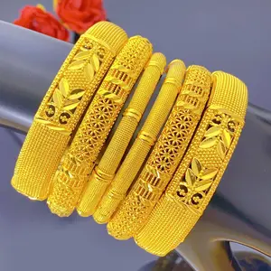 Vietnam Gold Plated Hot-Selling Women's Open Alloy Bracelet 24k Gold Dubai Three-Dimensional Carved Buckle Bracelet