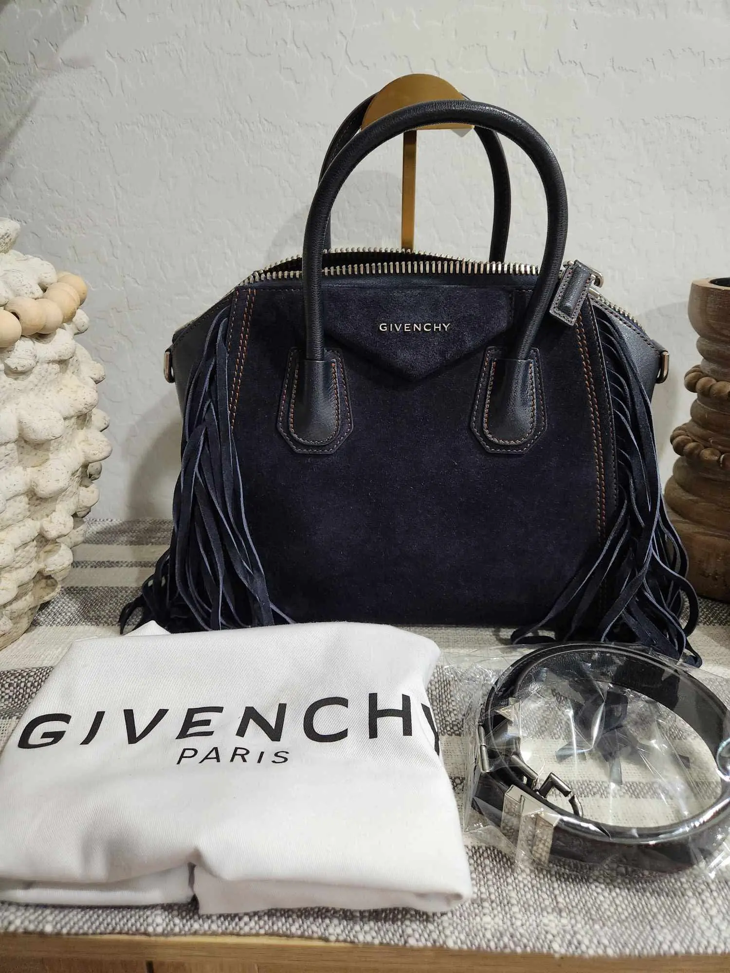 Pre-owned Givenchy Suede Shoulder Bags Antigona Small Blue with Fringe Premium Quality, Elegant Design, Perfect for Everyday Wear