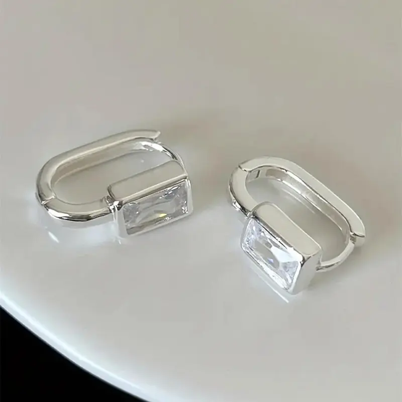 Fashion Copper Artificial Zirconia Decorated Earrings, Sparkling Zirconia Hoop Earrings, Elegant Hoop Earrings for Women, Trendy All-match & Exquisite Jewelry for Gift