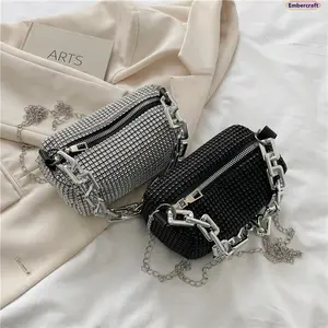 Embercraft Rhinestone Shoulder Bag for Women Sparkly Baguette Crossbody Purse Trendy Party Bag with Detachable Chain Strap Ideal for Night Out Outfit