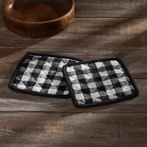 Sable Ann Check Pot Holder Set of 2