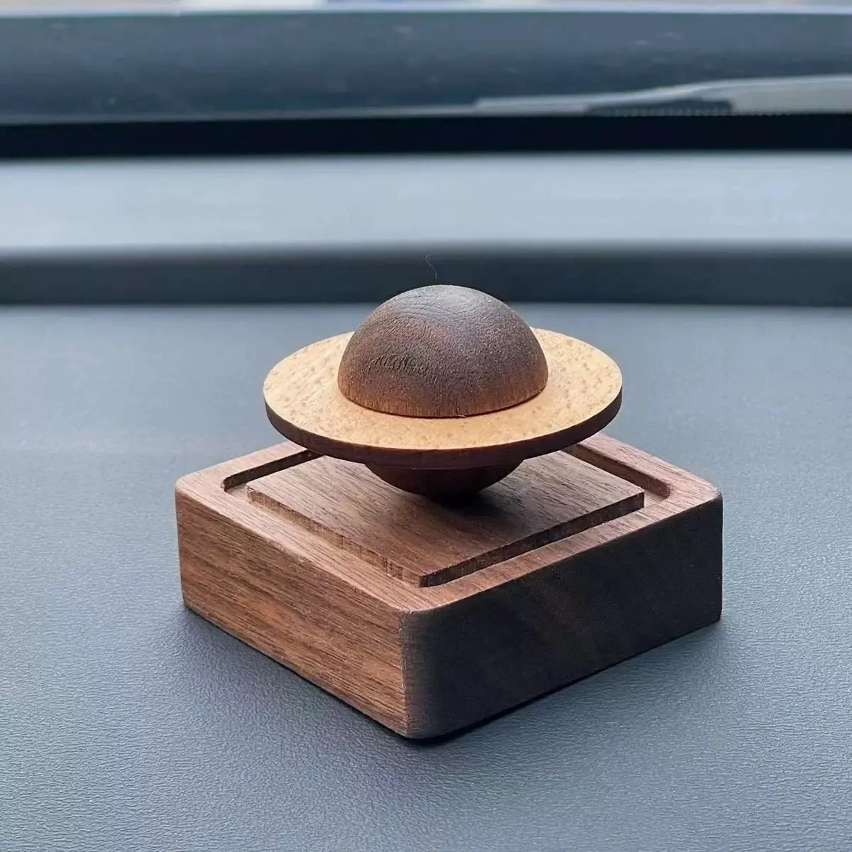 Walnut Planet