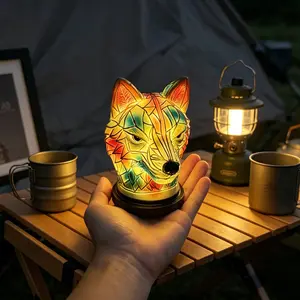 Resin Wolf Head LED Night Light, Multi-Color Ambiance Lamp, Creative Home Desktop Decoration, 1pc Resin Color Glass Wolf Head LED Night Light
