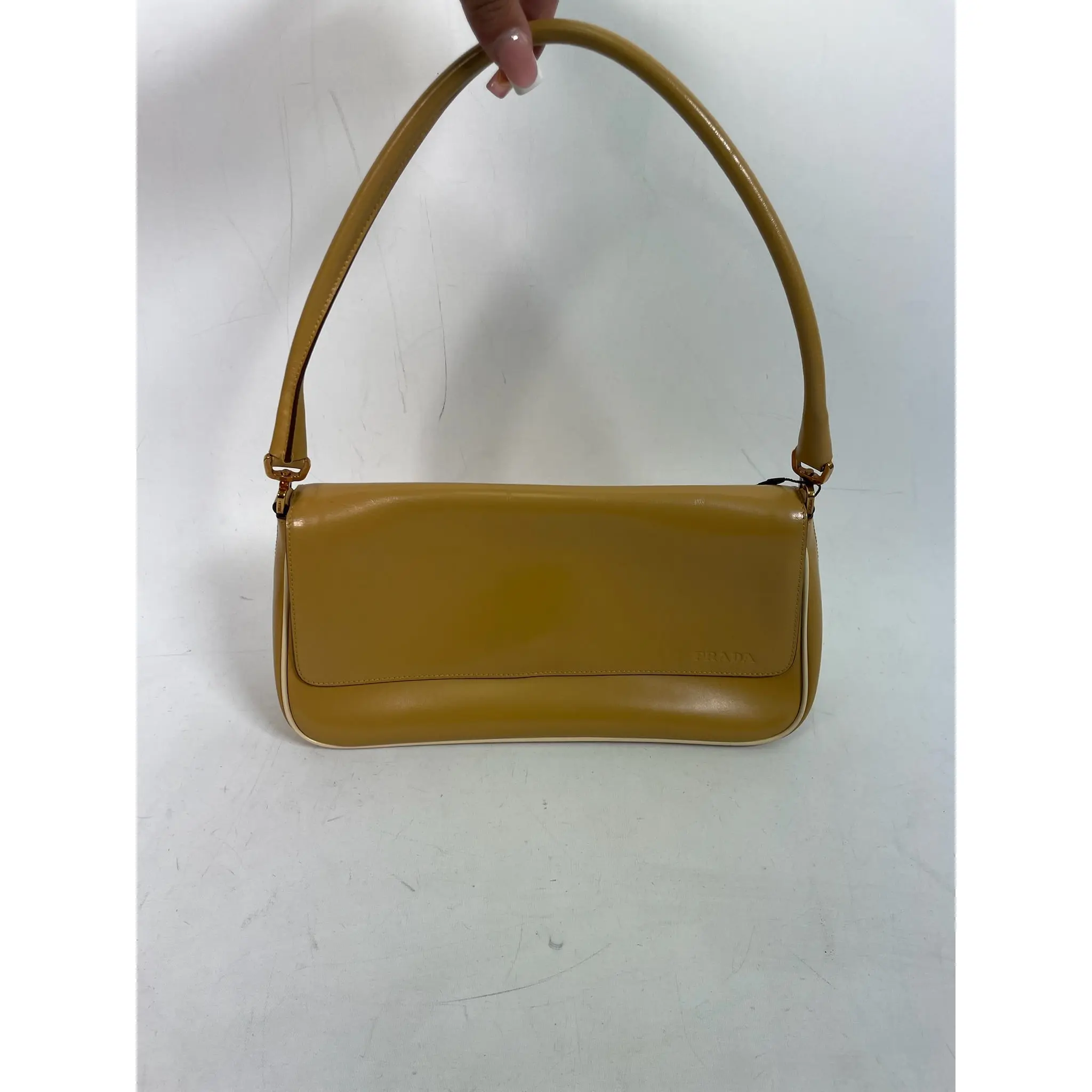 Pre-owned Leather Shoulder Bags M0707 38 Prada Yellow Shoulder Bag
