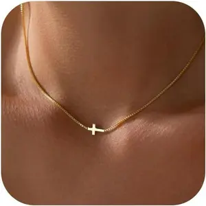 Women's cross pendant necklace, exquisite cross necklace, clavicle chain, simple and fashionable jewelry