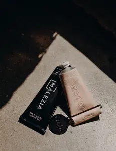 Malezia Tube Key - Elegant Embossed Aluminum Tool for Efficient Product Squeezing & Eco-Friendly Packaging Protection