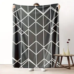 Modern Geometric Pattern Blanket - Dark Blue and White Triangle Design - 280GSM Heavyweight Flannel Sofa Bed Cover - All-Season Soft Blanket, Suitable for Living Room, Office, Guest Room - Machine Washable and Easy Care, High-Quality Material
