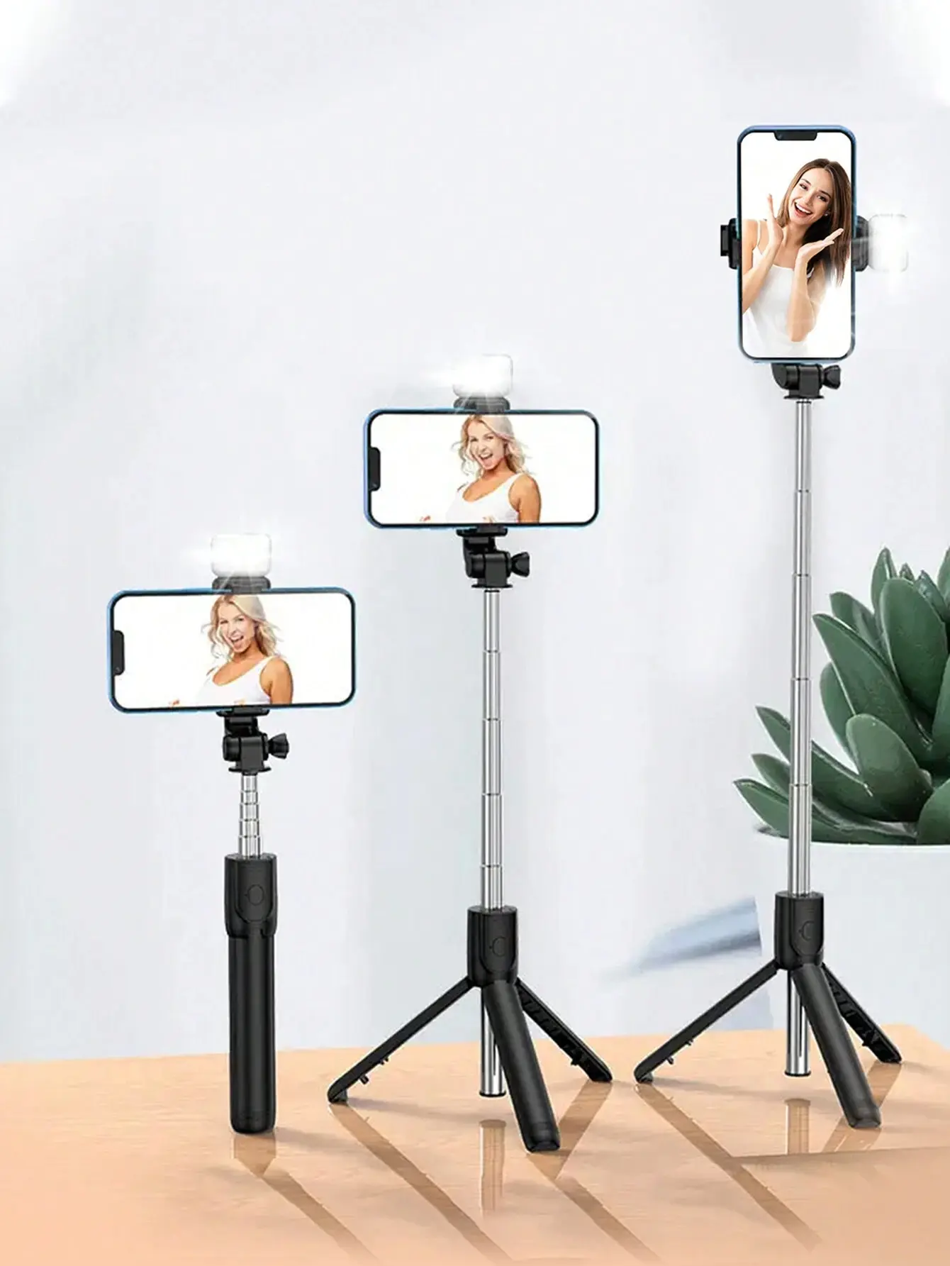 Retractable Selfie Stick with Fill Light, Wireless Remote & Tripod Stand, 360° Rotation Anti-Shake Phone Holder, Portable Selfie Stick for Travel Vlogging, Outdoor Live Streaming & Content Creating