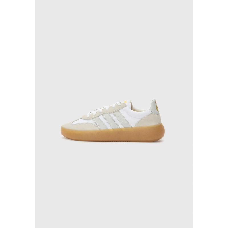 Adidas Men's Barreda Sneaker White/Cream/Gum Sole (NO BOX)