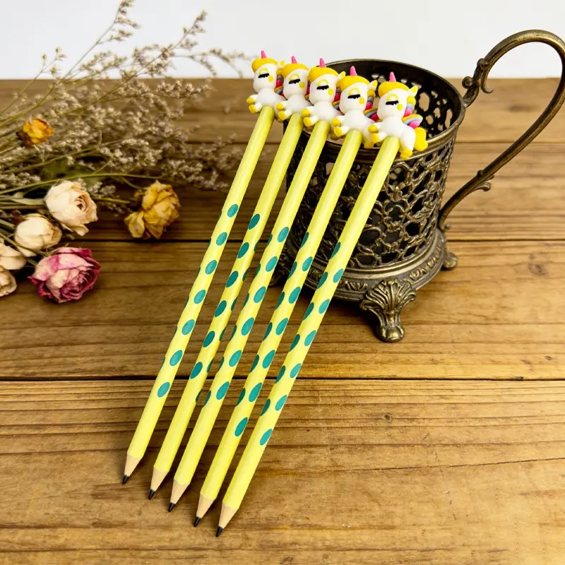 15/25pcs Creative and Lovely Unicorn - themed Wooden Pencils for Campus Design. Ideal as Creative Gifts in the Back - to - School Season. Part of the Unicorn Series. Colors are Random.