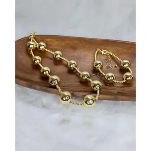 Bulky Ball Set - Gold-Colored Necklace with Circular Beads and Elegant Design