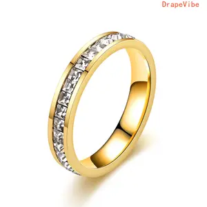 Luxury Stainless Steel Eternal Ring 4mm Round Square Cubic Zirconia Setting Engagement Wedding Jewelry For Gifting