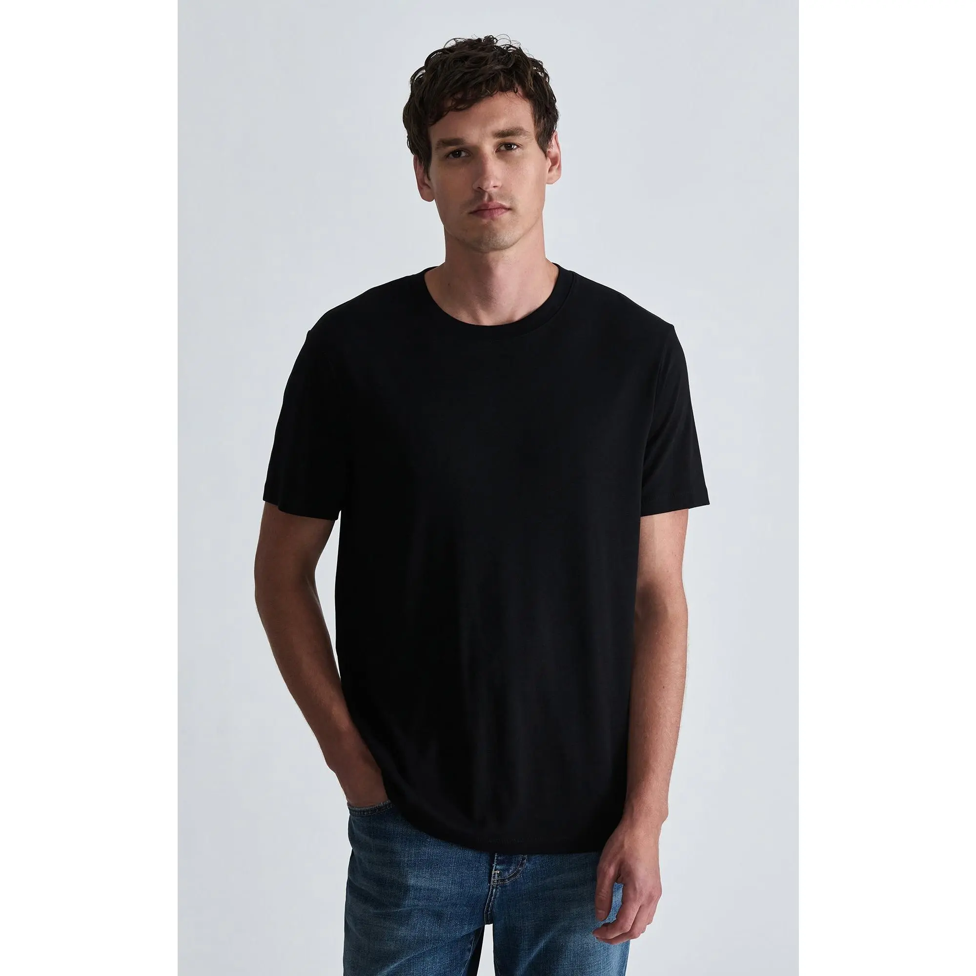 Men's Interlock Crew Neck Casual Tee - Soft, Smooth Everyday Menswear Top, Black