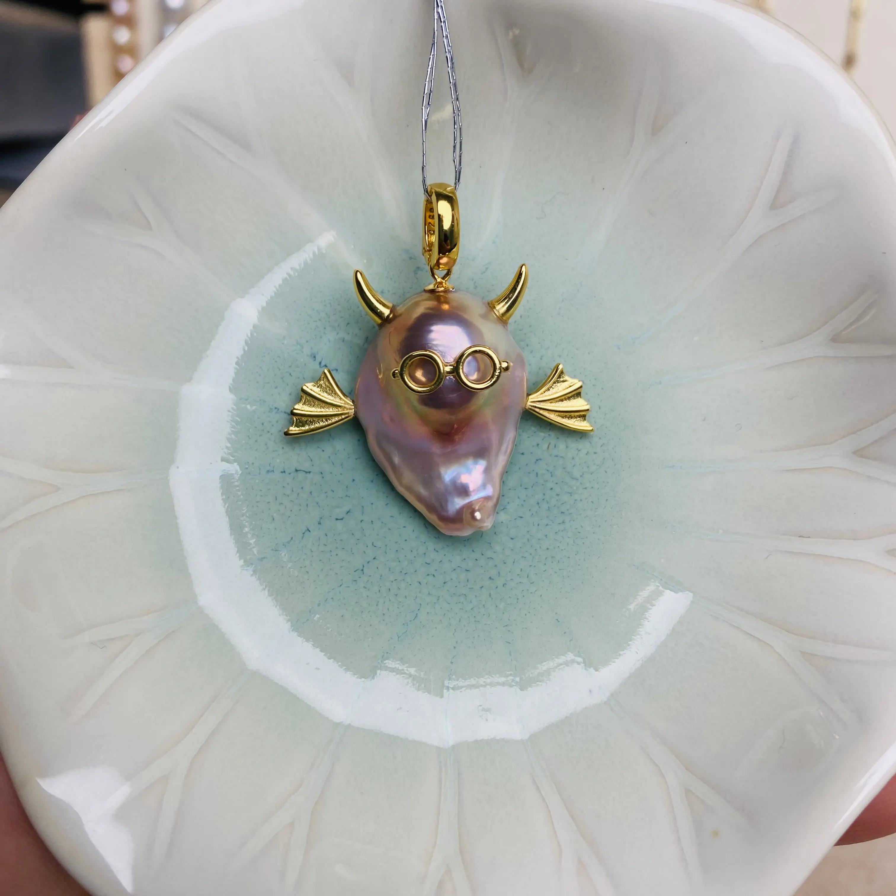 10221  Fresh water baroque pearl pineapple pendant