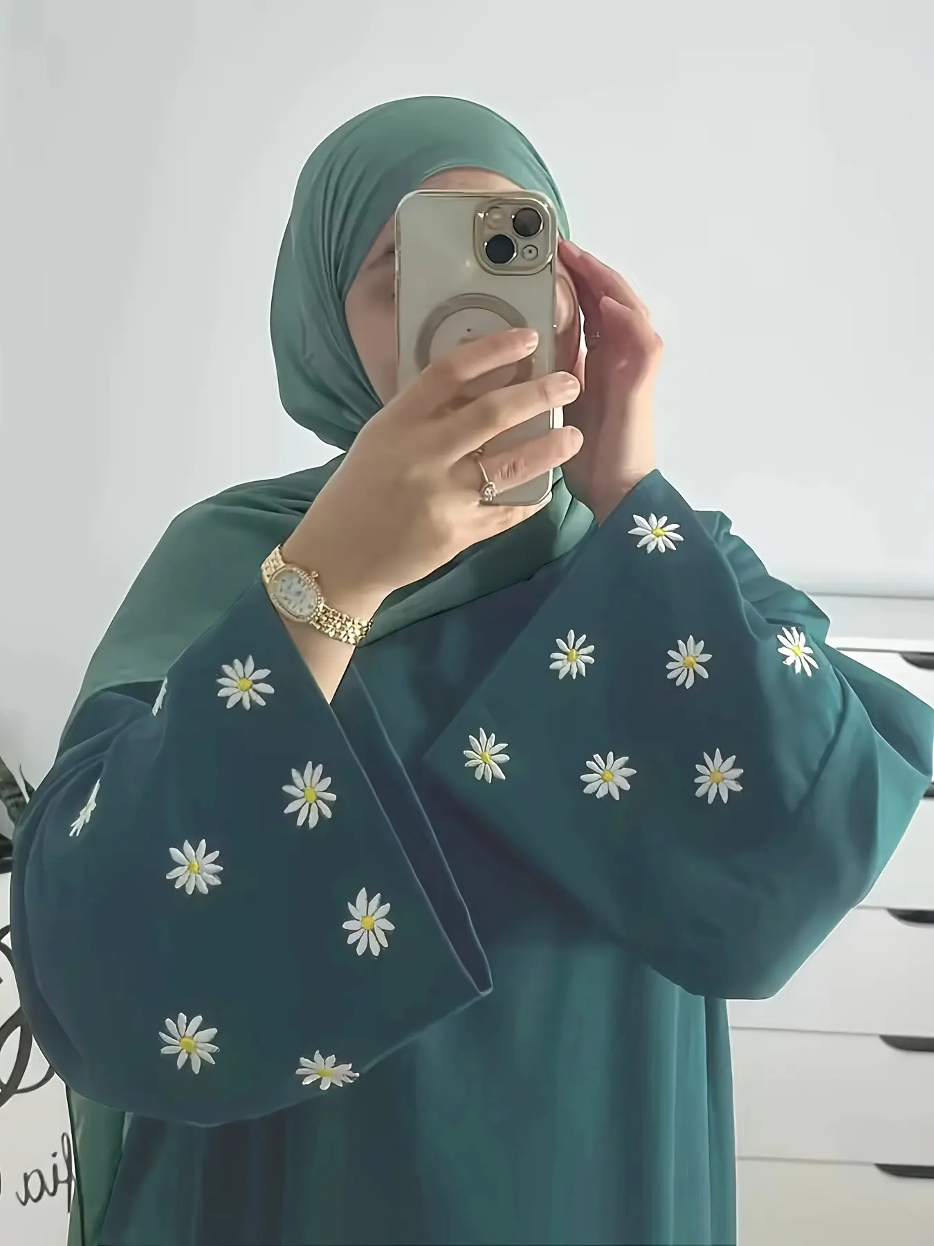 Daisy Embroidered Muslim Women Dress, Plain Long Robe for Ramadan, Luxury Islamic Turkish Festival Party Wear, Dubai Style