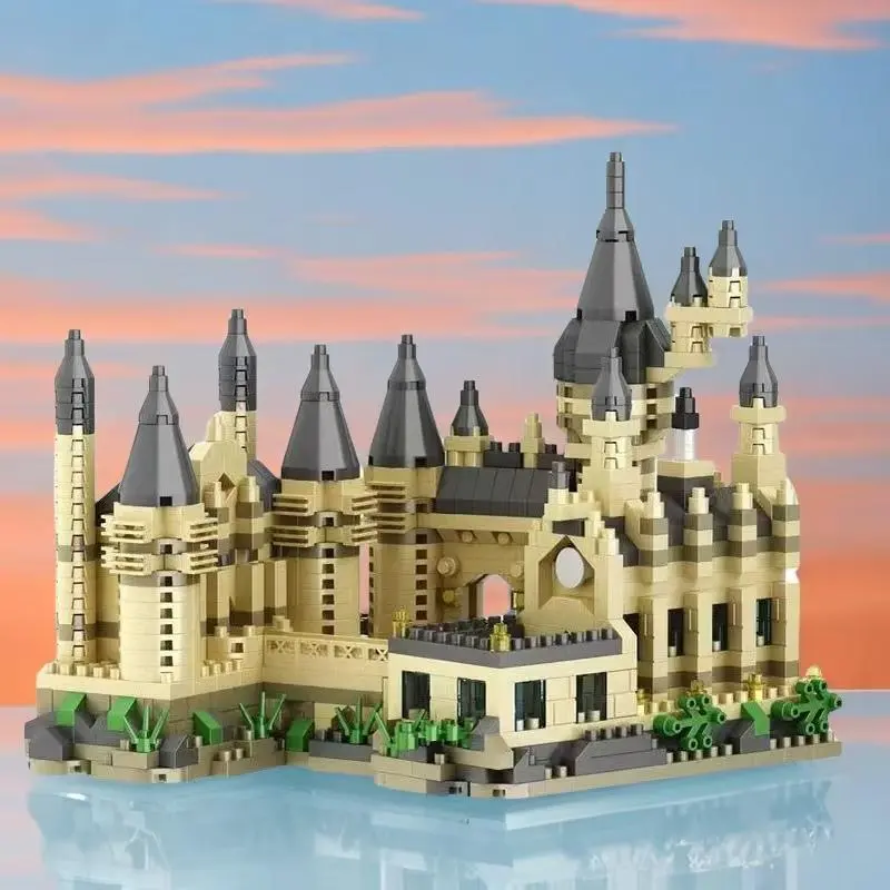 Creative Magic Castle Building Blocks Set, 1563pcs/set Durable ABS
