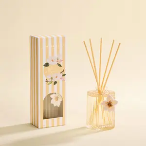 COCORRÍNA Reed Diffuser Set, 6.09 fl oz White Magnolia Oil Diffuser with 8 Reed Sticks, Long-Lasting Home Fragrance for Bathroom Bedroom Office