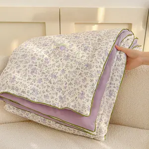 Purple floral rabbit print summer lightweight quilt, ultra-soft skin-friendly air conditioning quilt and summer cooling blanket, suitable for summer bedrooms, offices, beds, lg rooms, and home leisure use
