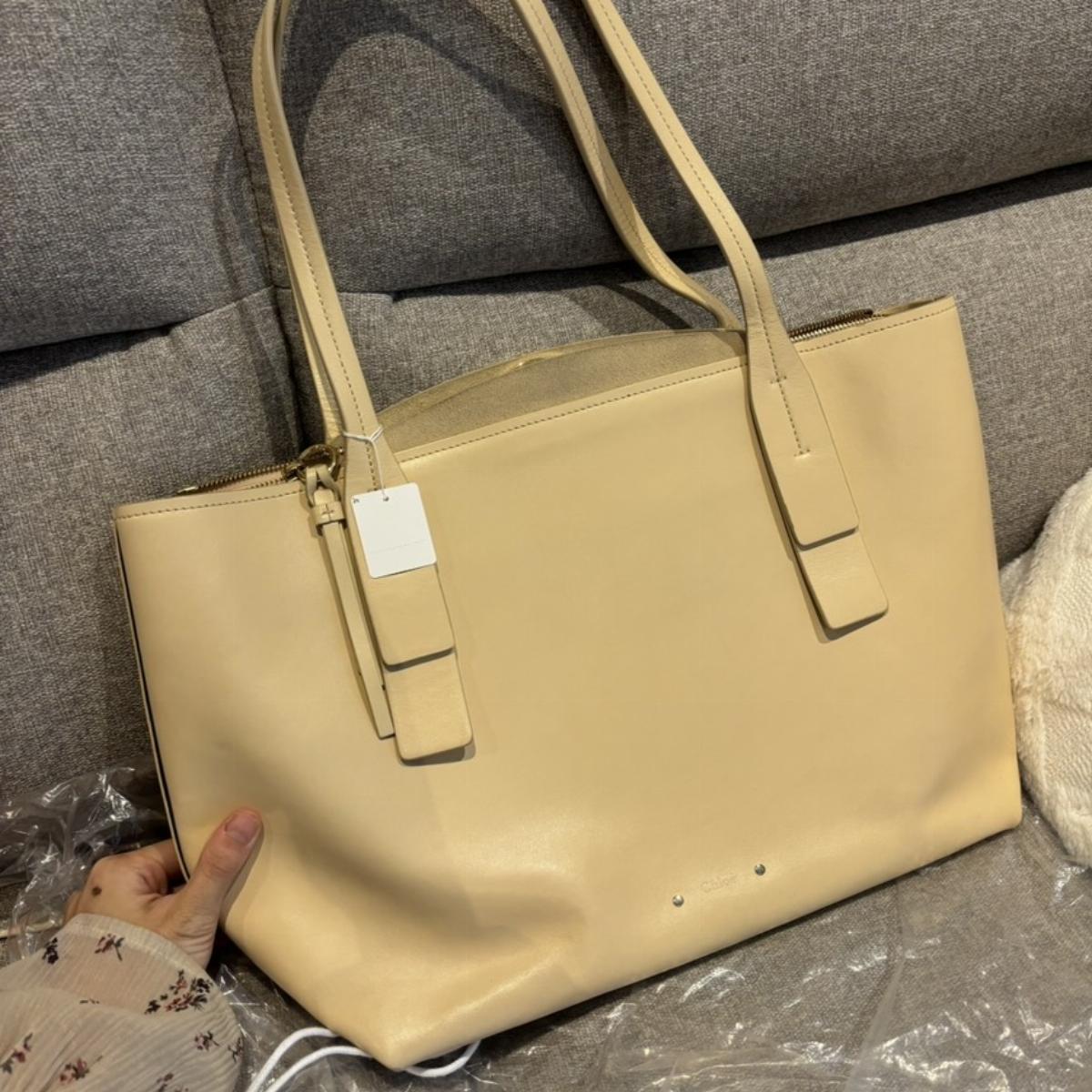 Pre-owned Celine As Shown Shoulder Bags Chloé Medium Zipped "C" Tote Bag al472
