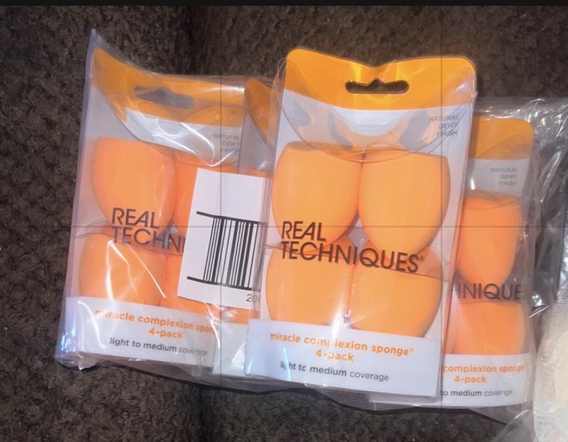 Real Techniques Makeup Sponges - Miracle Complexion 4-Pack for Light to Medium Coverage