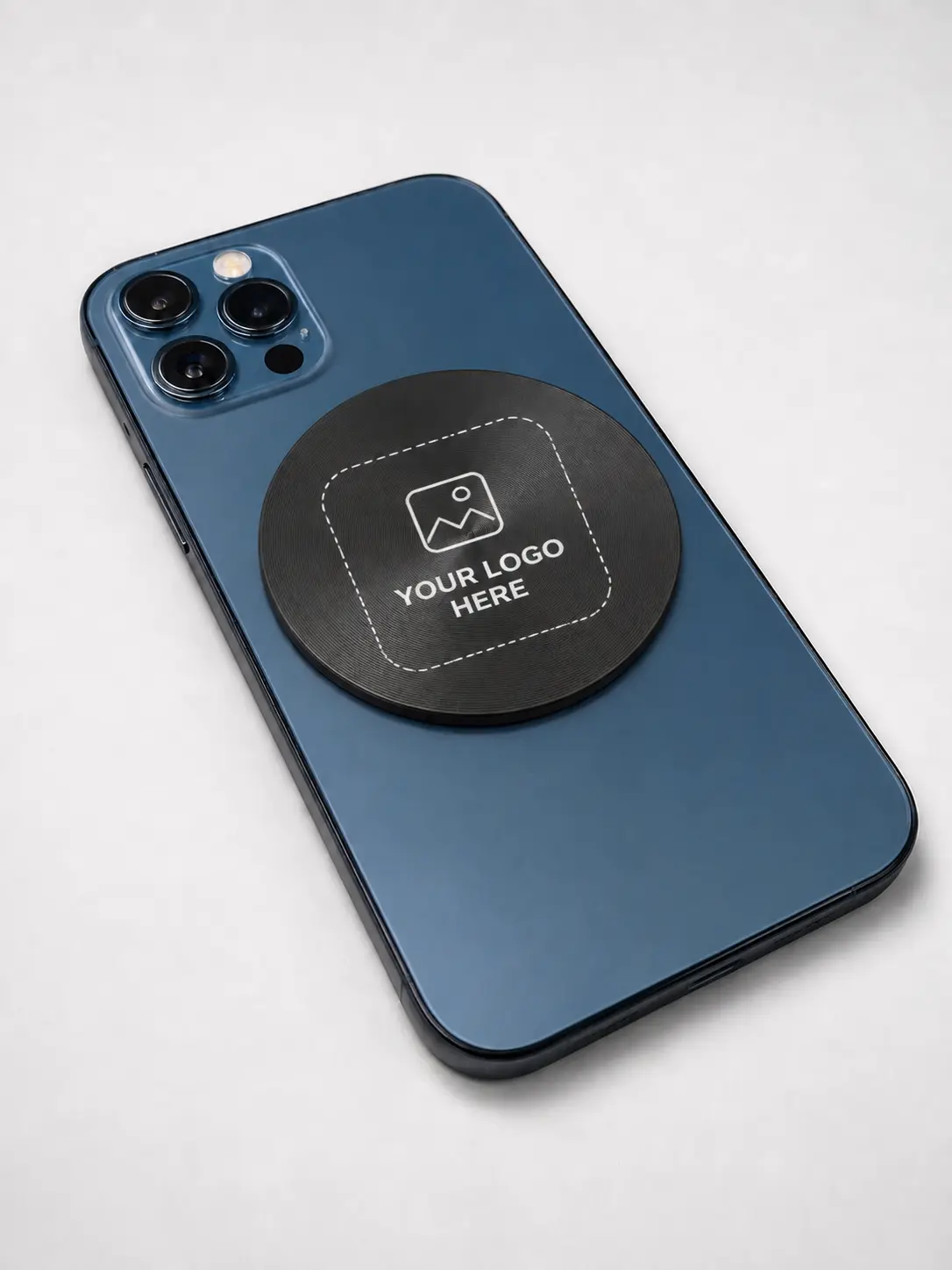 Customized Forje Link – MagSafe-Compatible NFC Digital Business Card, Tap or Scan