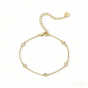 Women's 14K gold-plated cubic zirconia chain bracelet, an exquisite piece of jewelry that is stackable and adjustable. This simple yet sparkling simulated diamond bracelet is an ideal gift for birthdays, Valentine's Day, Mother's Day, and Christmas.