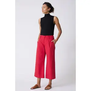 Gabby Crop Pant - Red