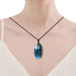 Labradorite Natural Stone Pendant Necklace, Healing Crystal for Men and Women