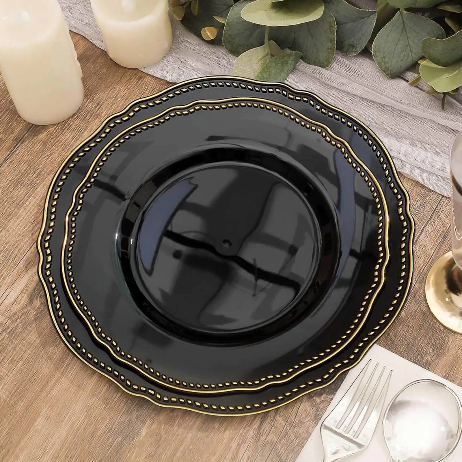 9" Plastic Dinner Plates, 10-Pack Black with Gold Scalloped Rim - Disposable Tableware for Upscale Events & Banquets