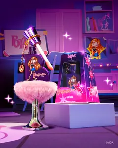 Beauty Creations x Bratz Lip Oil- Yasmin lipgloss