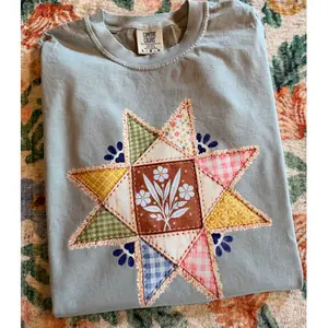 Quilt Patch T-shirt, Vintage Patchwork Shirt, Cozy Quilted Design Tee, Retro Patchwork Apparel, Unique Quilt Shirt, Gift for Quilting Lovers, Handmade Style