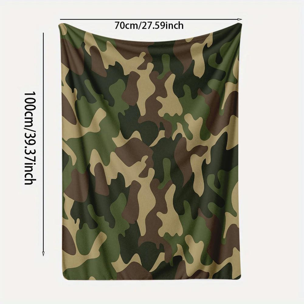 Classic Camouflage Throw Blanket - Military Green Camo Print Flannel Blanket, Cozy Soft Blanket for Hunting Outdoor Lovers
