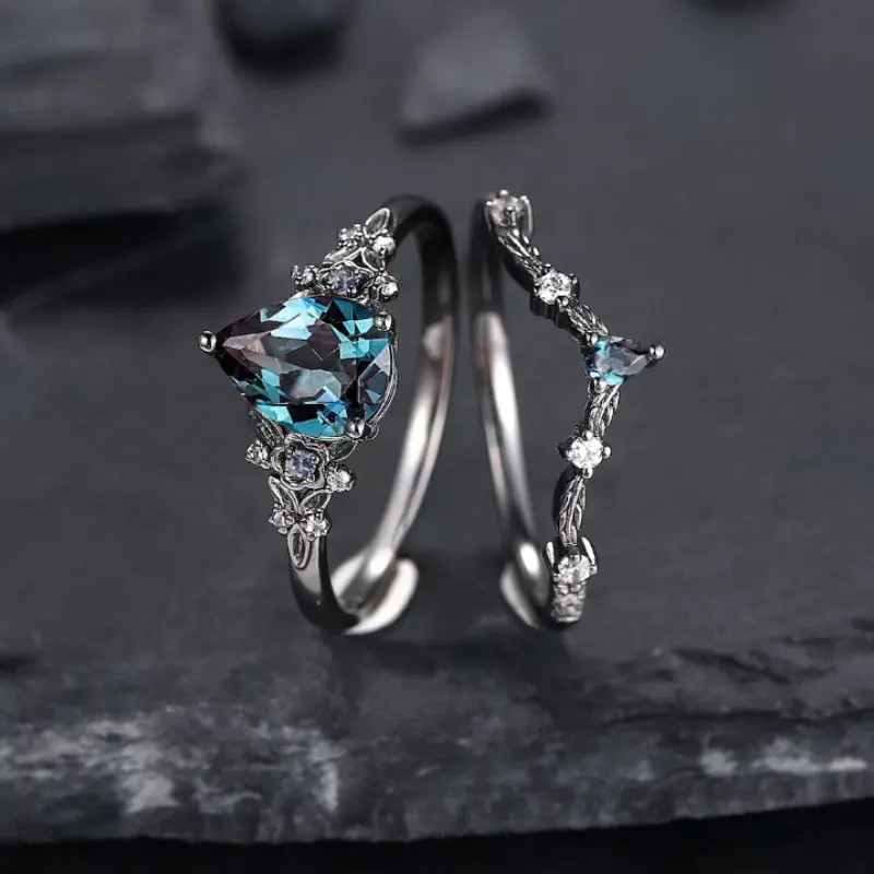 Engagement Rings with Artificial Stones Black Flower Engagement Ring Set with Unique Platinum Black Magic Ring as Gift for Bride, Friends and Relatives