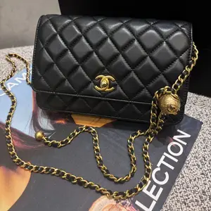 Pre-owned CHANEL Premium Lambskin Leather Shoulder Bags WOC (Wallet On Chain) with Pearl Crush（71762555）