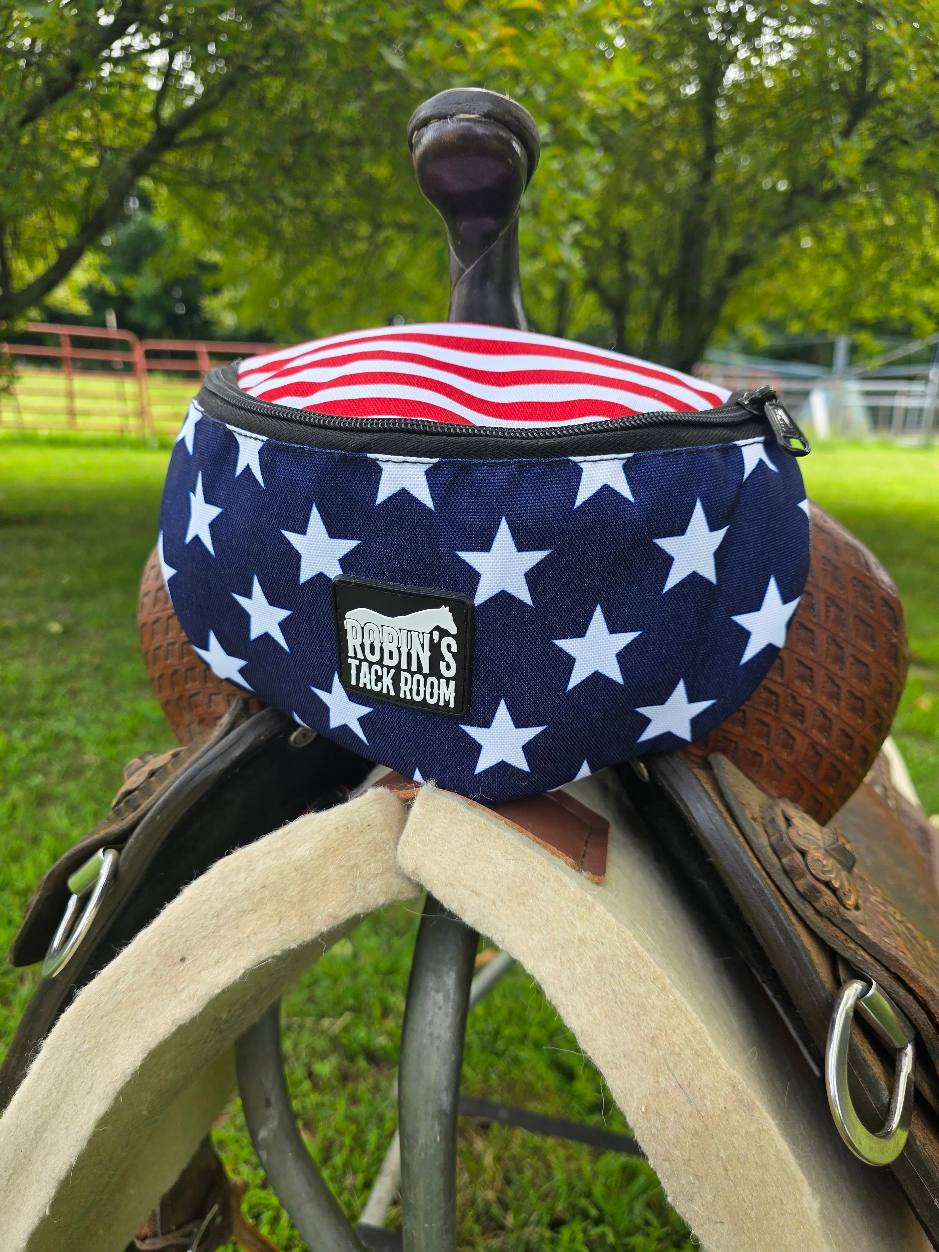 Stars and stripes saddle pouch