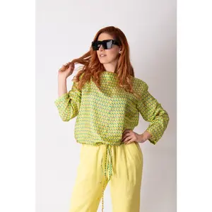 Yellow Spring Supper Top SIERA - Loose-Fitting Viscose Top, suitable for any occasion.