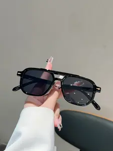 New Square Large Frame Fashion Sunglasses, Trendy Metal Studs Decor, Casual Vintage Style, High-End Look, All Seasons