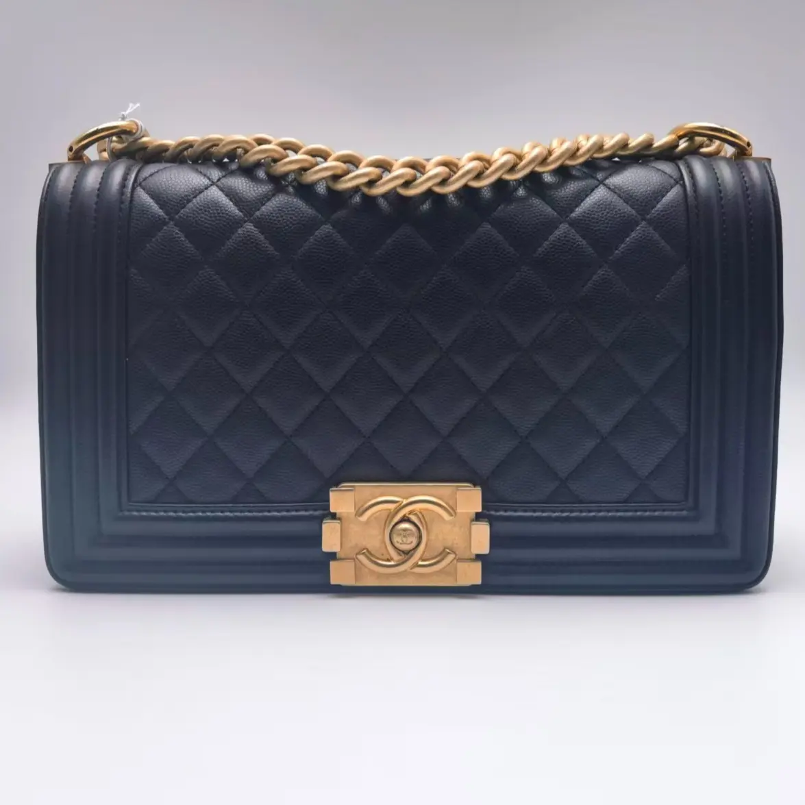 Pre-owned CHANEL cowhide Shoulder Bags BOY Medium Black Alligator Grain Calfskin Diamond Quilted Shoulder Bag